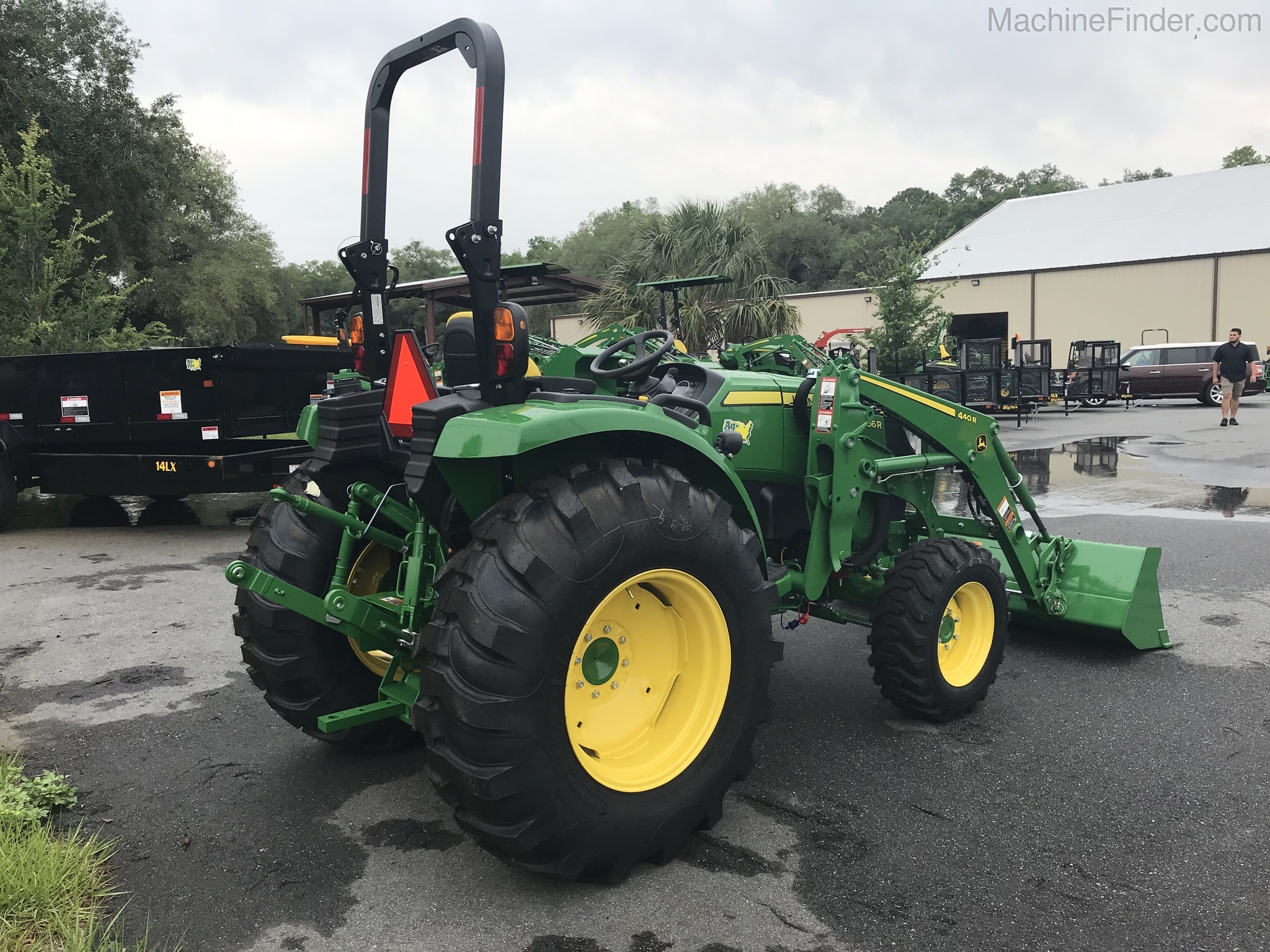 2020 John Deere 4066R Image 2