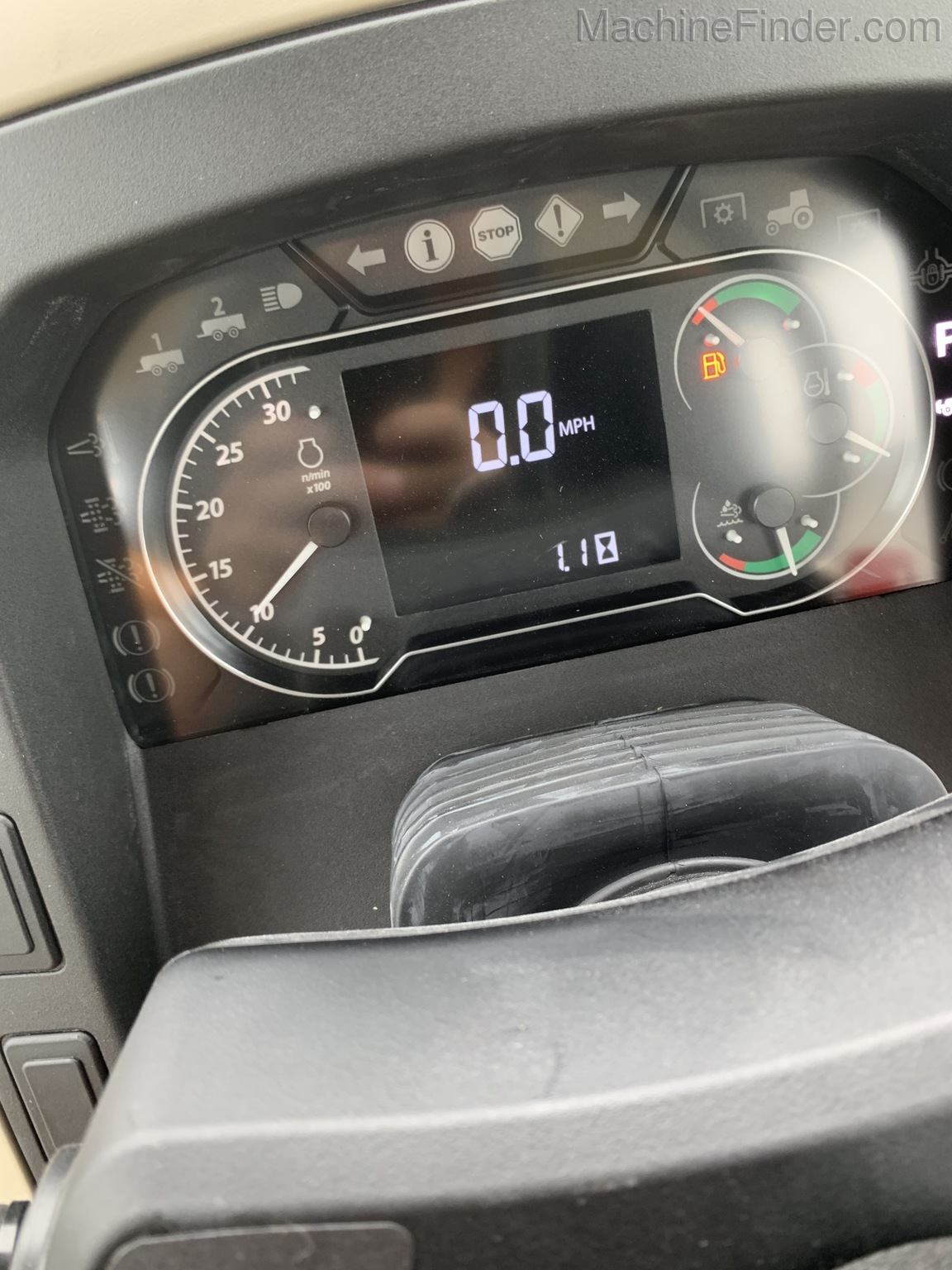 2020 John Deere 5115M Image 11