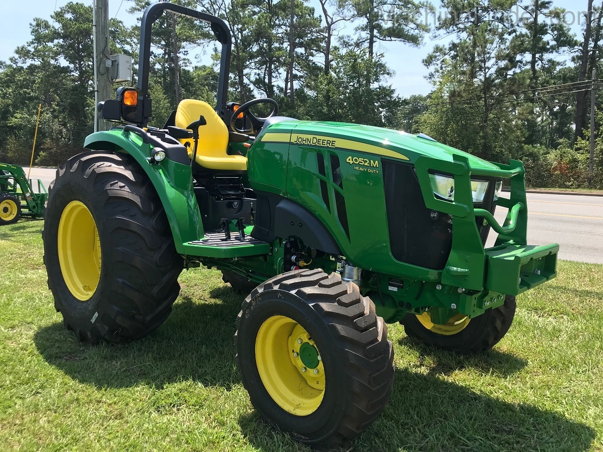 2020 John Deere 4052M Heavy Duty Image 2