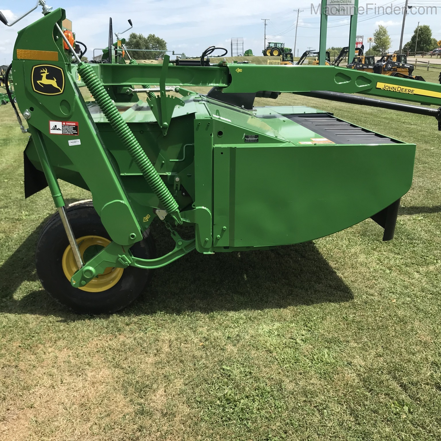 2020 John Deere 630 Image 5