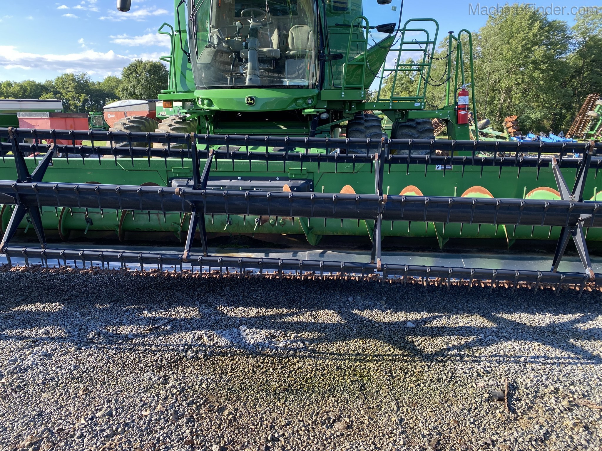2007 John Deere 630F Image 4