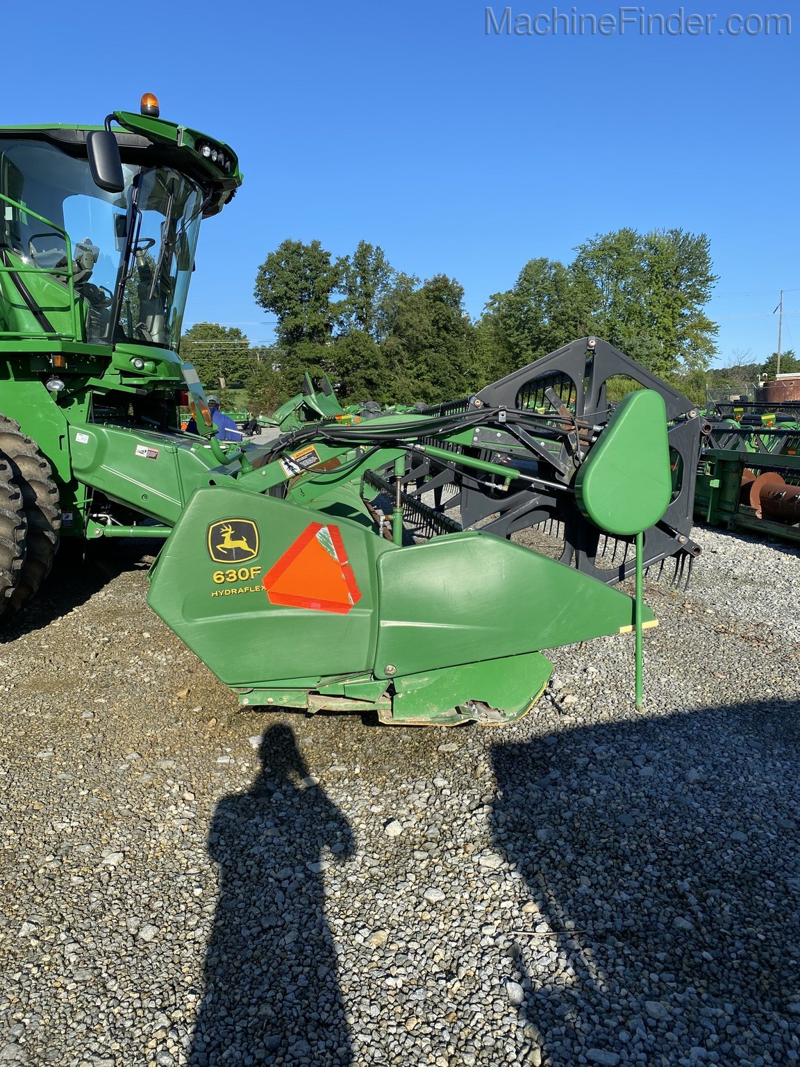 2007 John Deere 630F Image 3