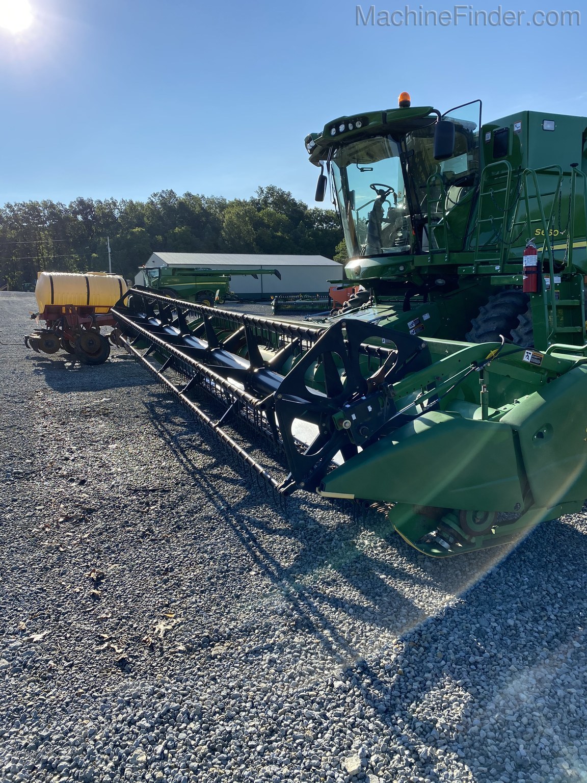 2007 John Deere 630F Image 1