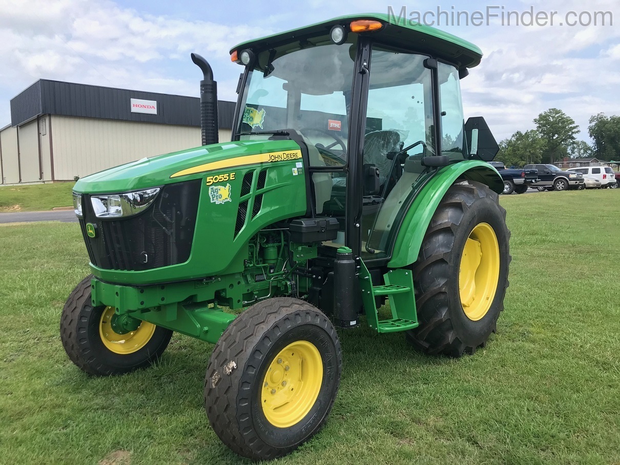 2020 John Deere 5055E Image 1