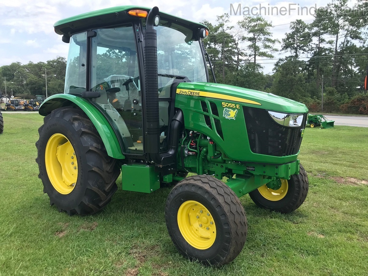 2020 John Deere 5055E Image 2