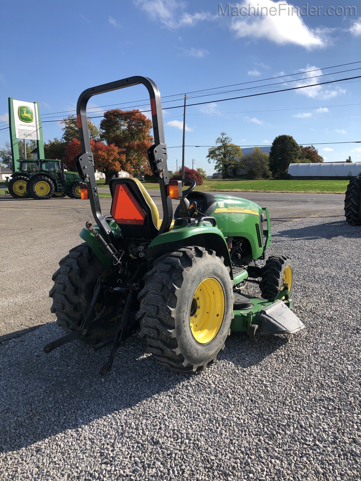 2007 John Deere 3520 Image 6