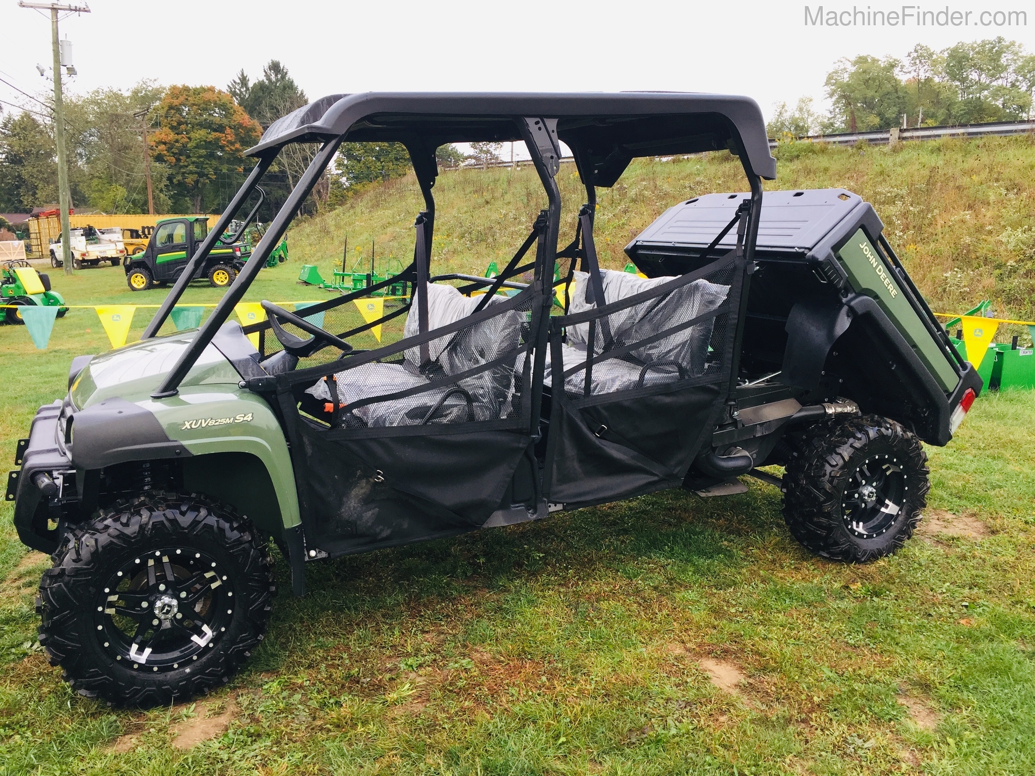 2021 John Deere XUV825M S4 Image 1