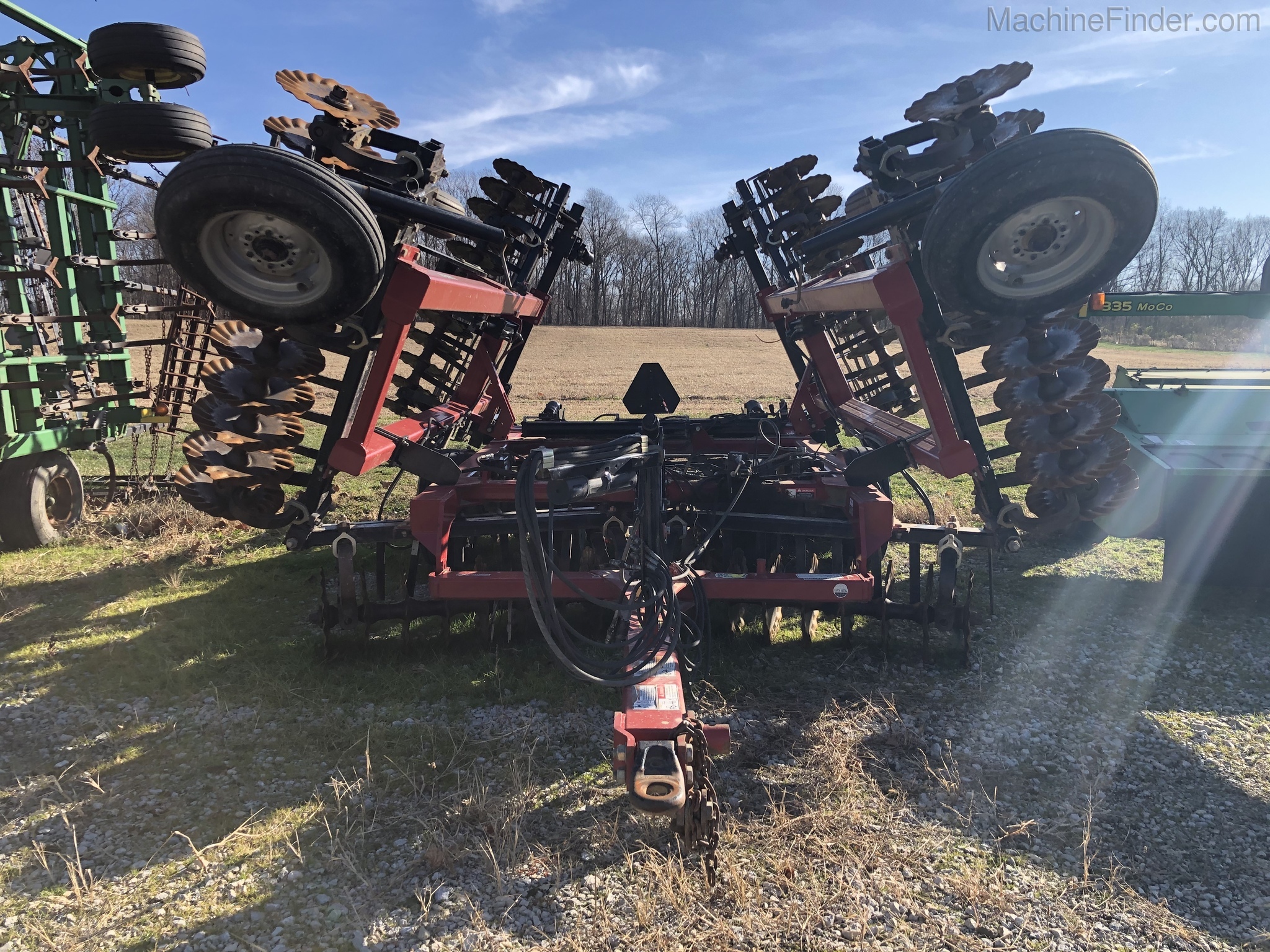 2011 Case IH 330 Image 4