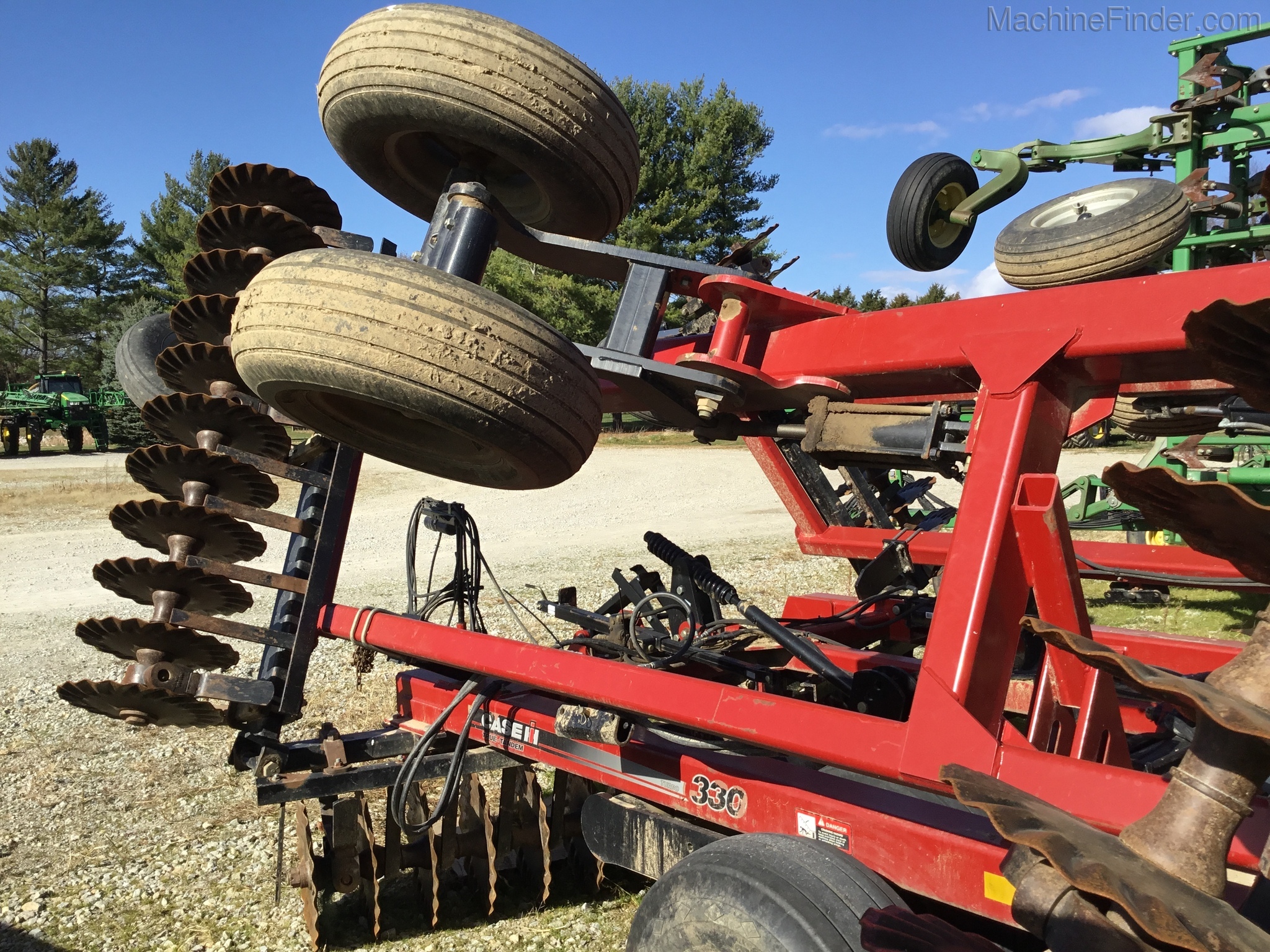 2011 Case IH 330 Image 24