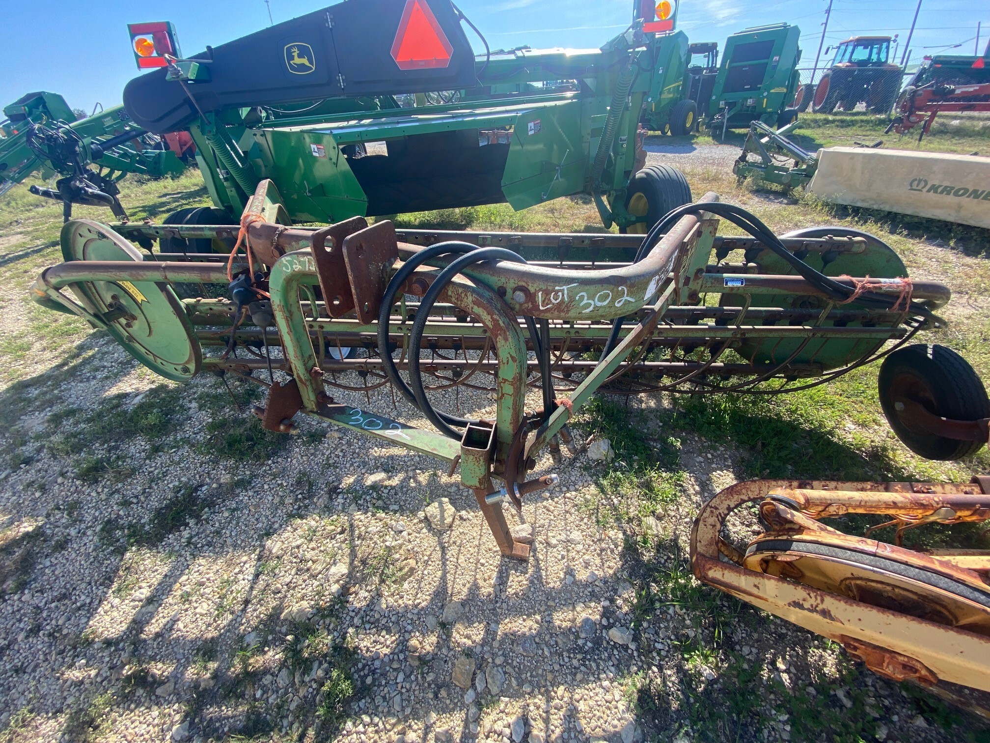 John Deere HYD 652 Image 3