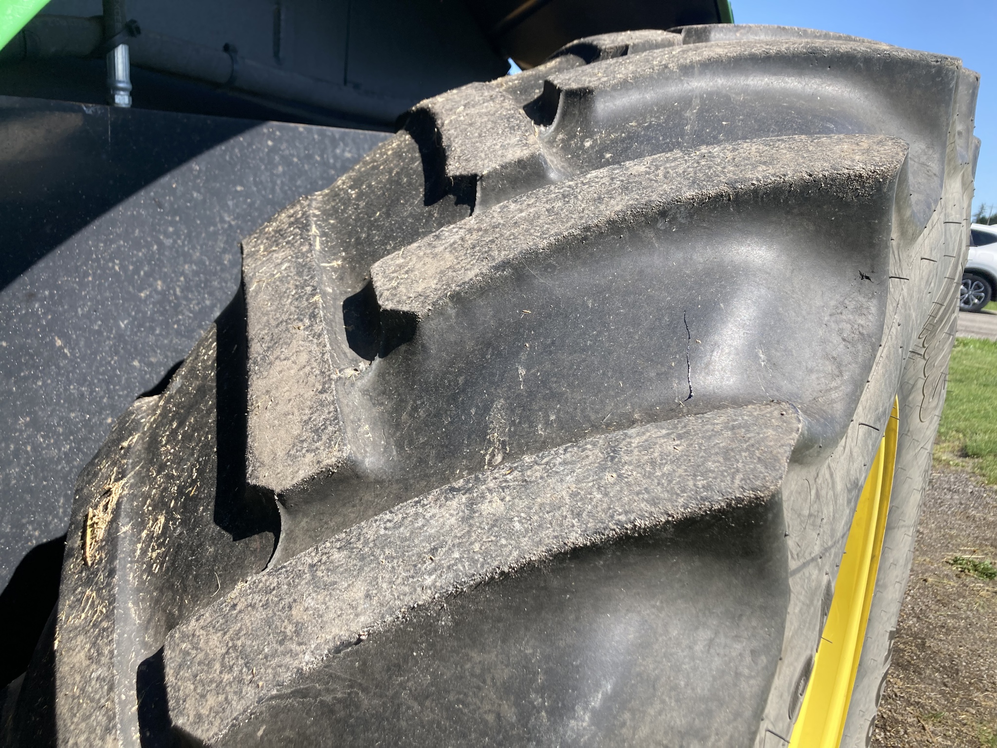 2015 John Deere 6105M Image 22