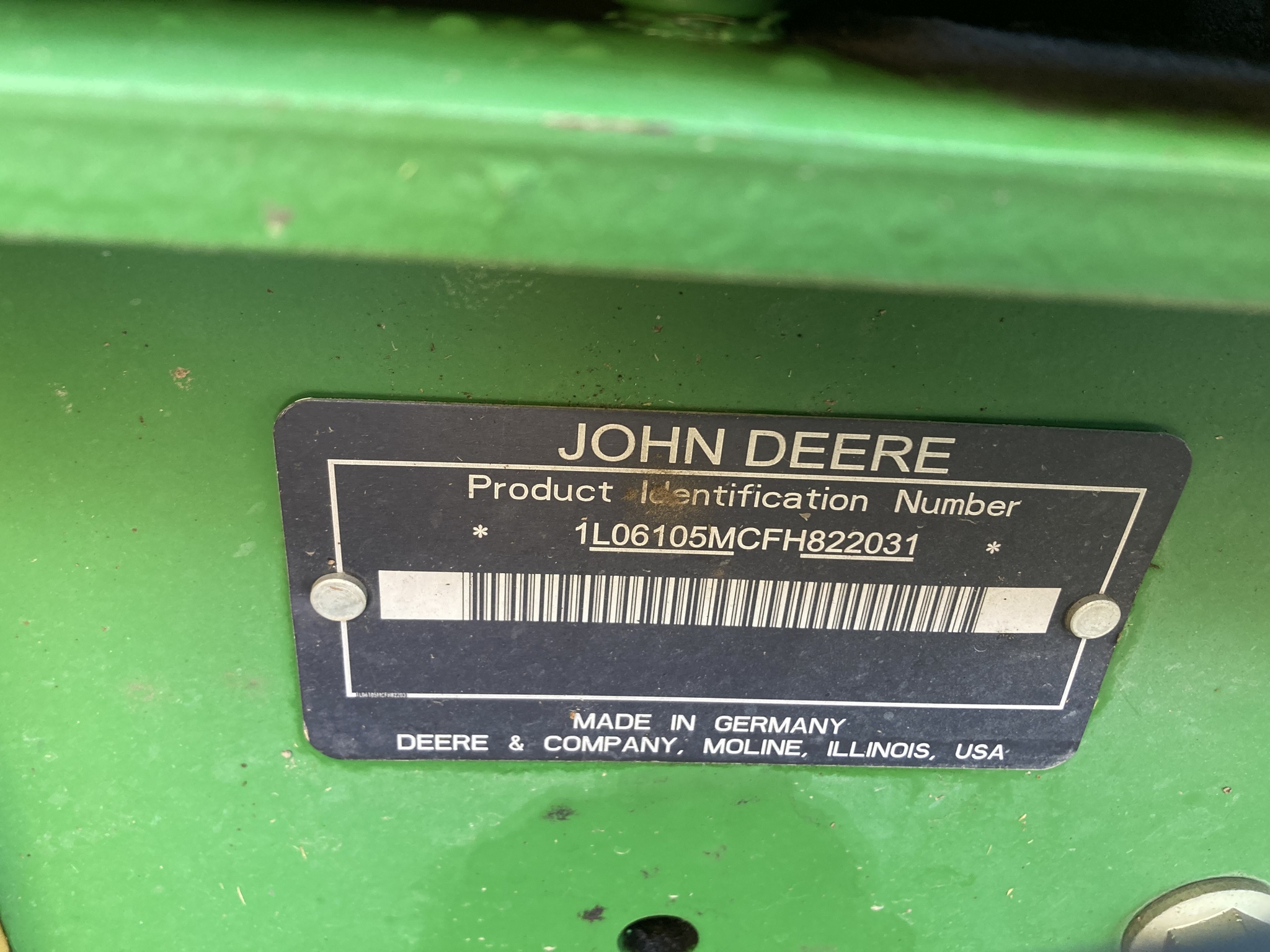 2015 John Deere 6105M Image 40