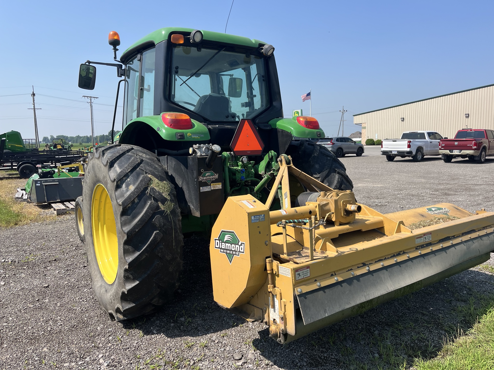 2015 John Deere 6105M Image 38