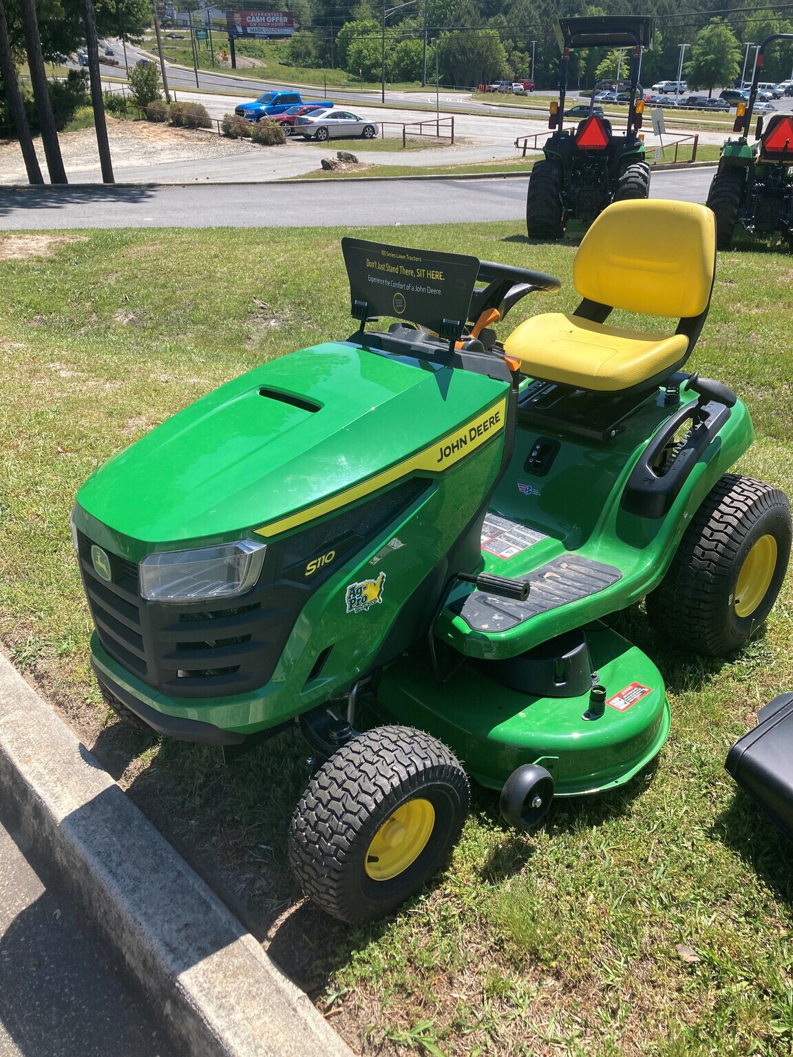 2023 John Deere S110 Image 2