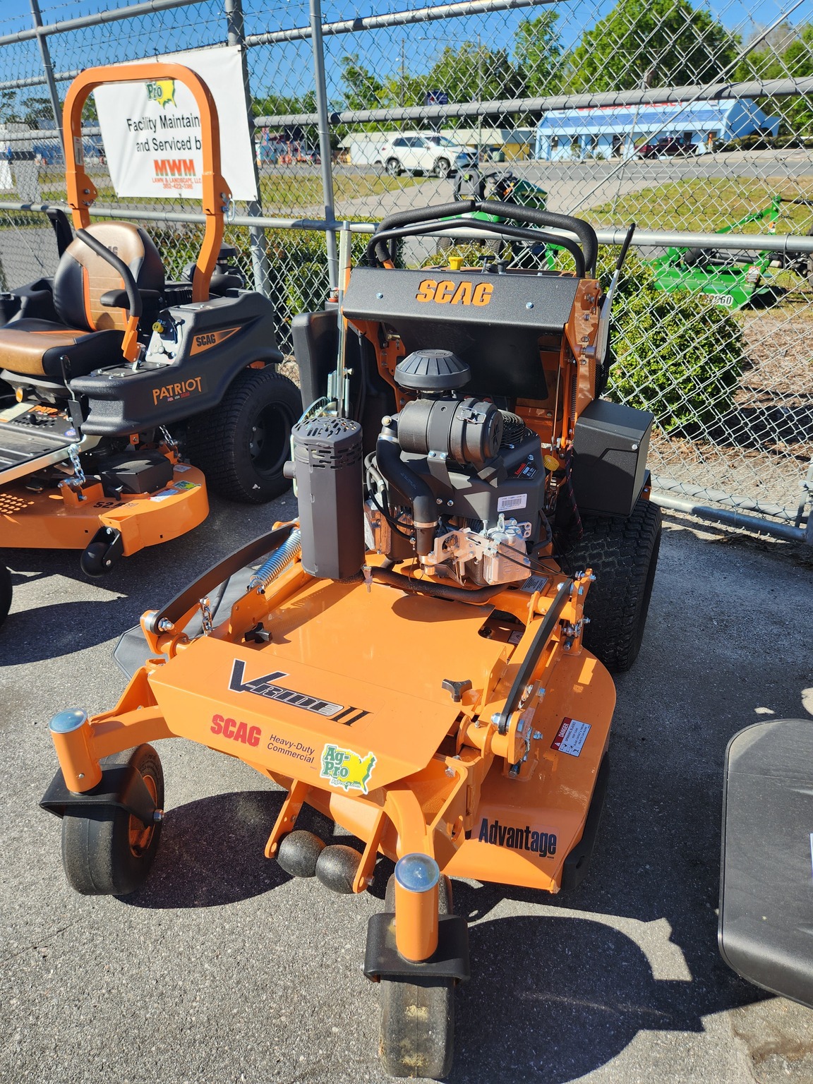 2023 Scag V-RIDE II 36IN Image 1