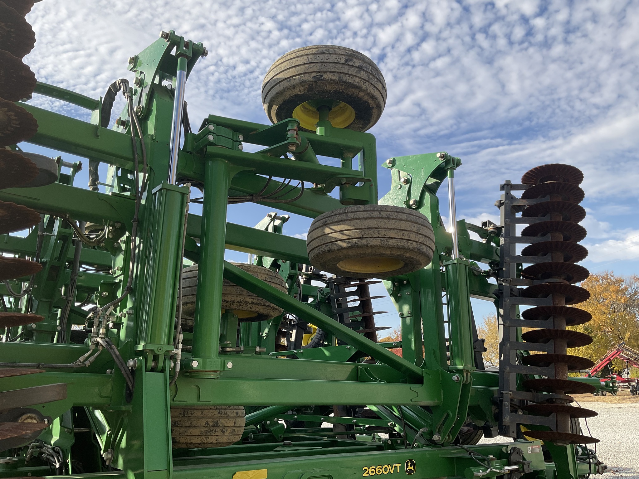 2020 John Deere 2660VT Image 9