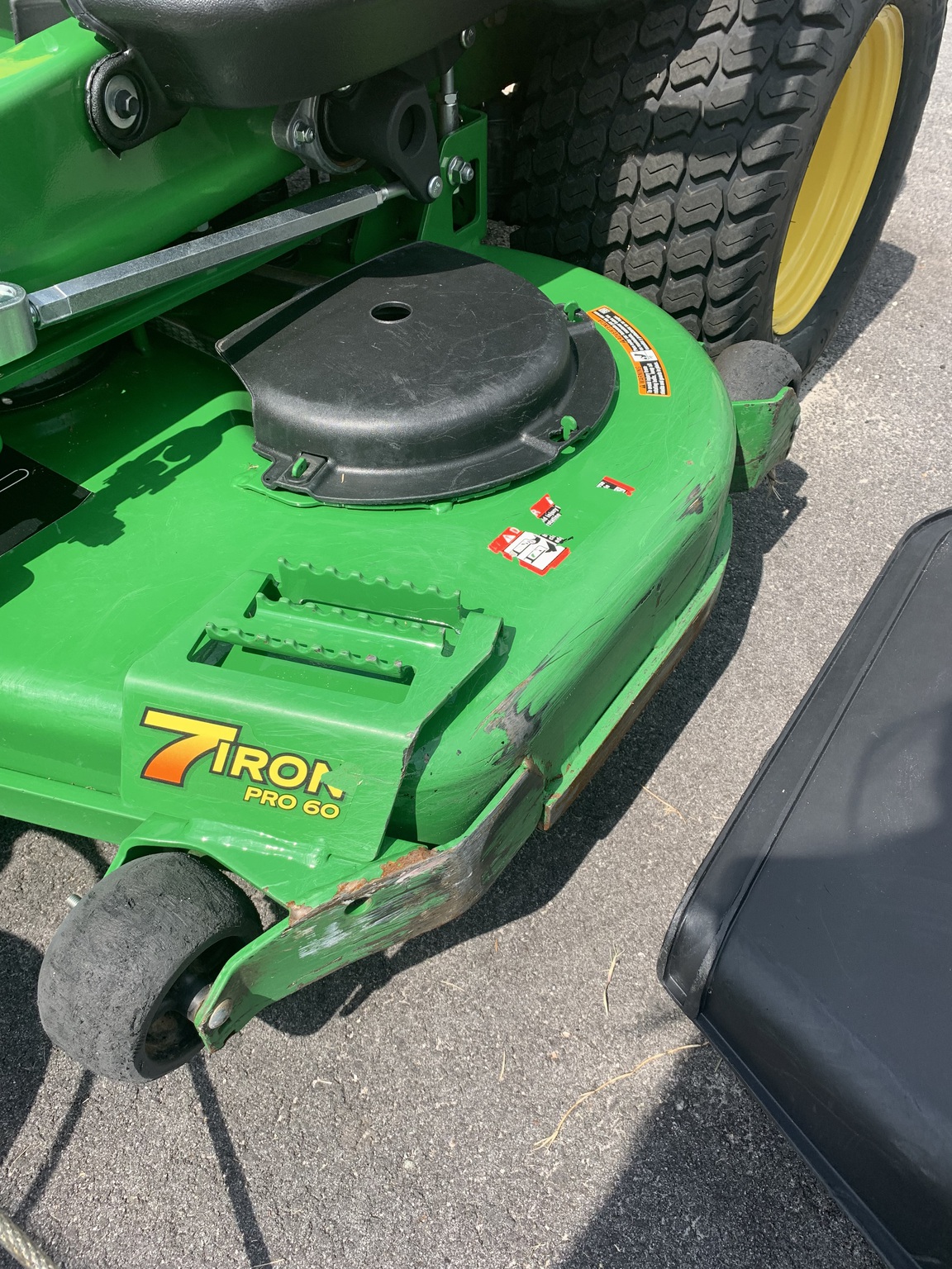 2022 John Deere Z920M Image 3