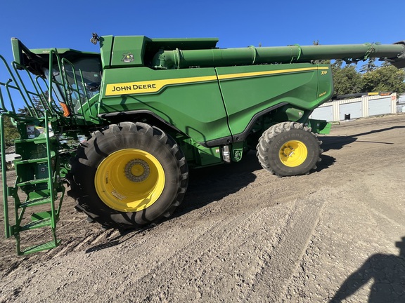 2022 John Deere X9 1000