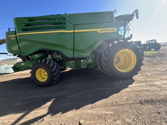 2022 John Deere X9 1000