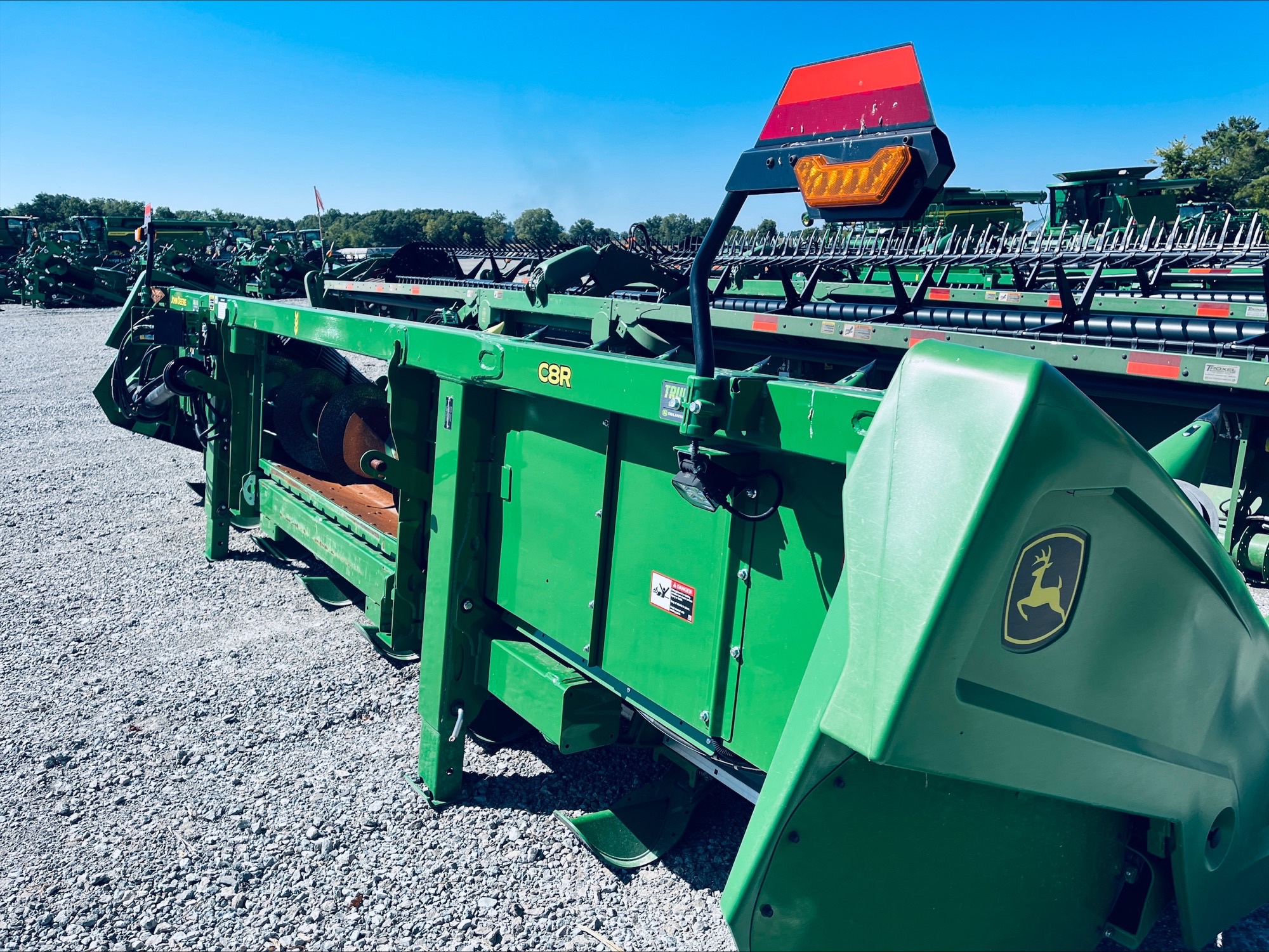 2024 John Deere C8R Image 8