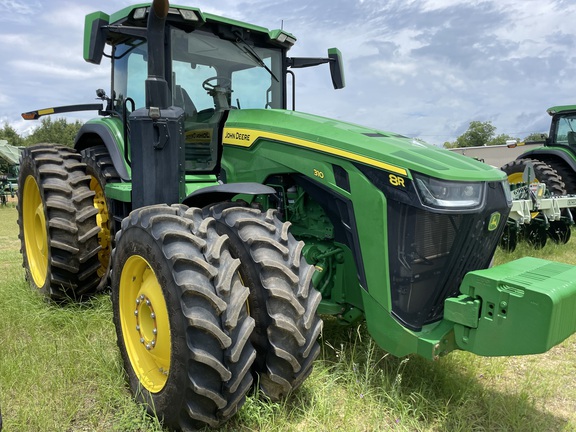 2023 John Deere 8R 310 Photo 2
