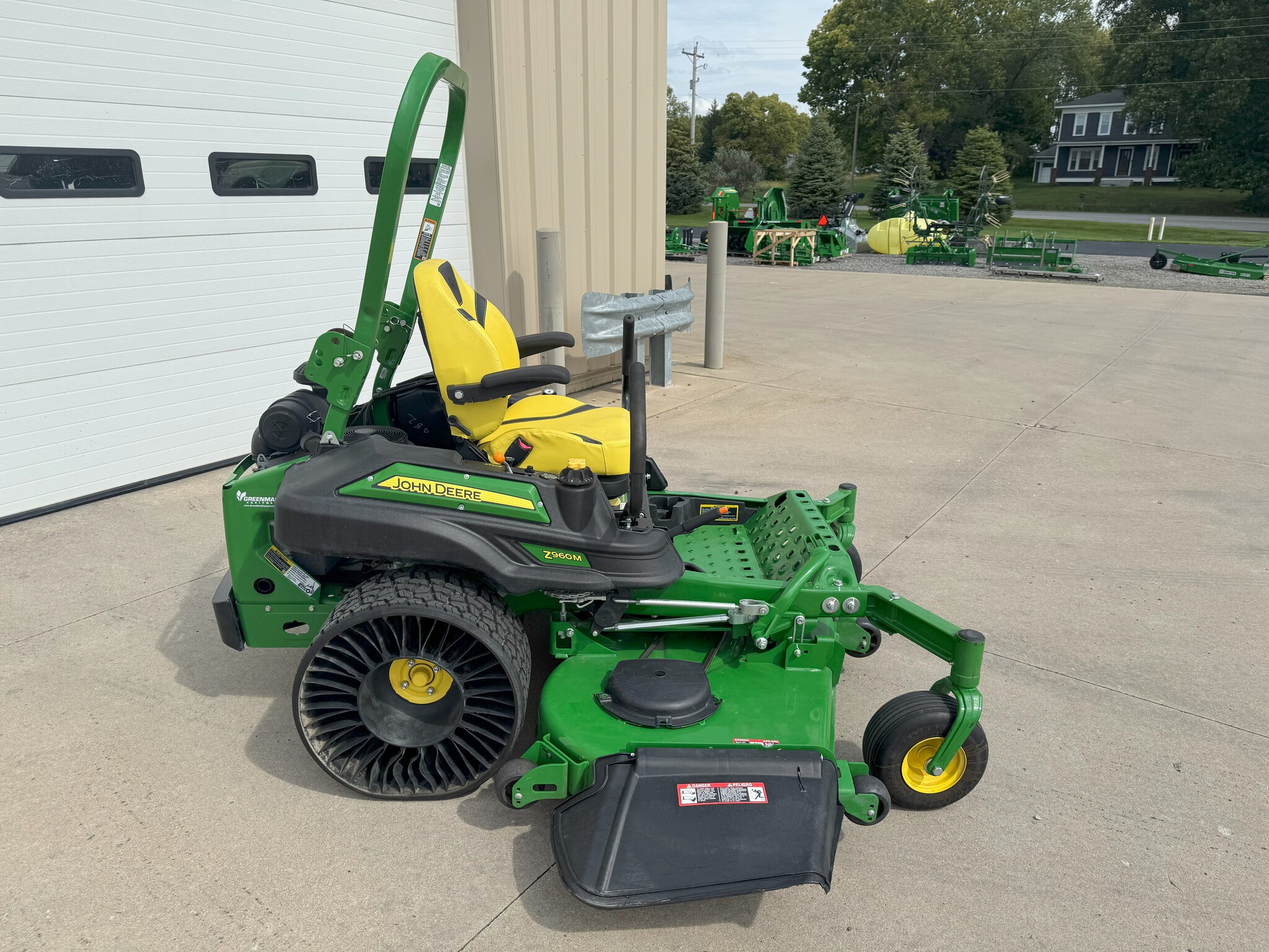 2021 John Deere Z960M Image 2