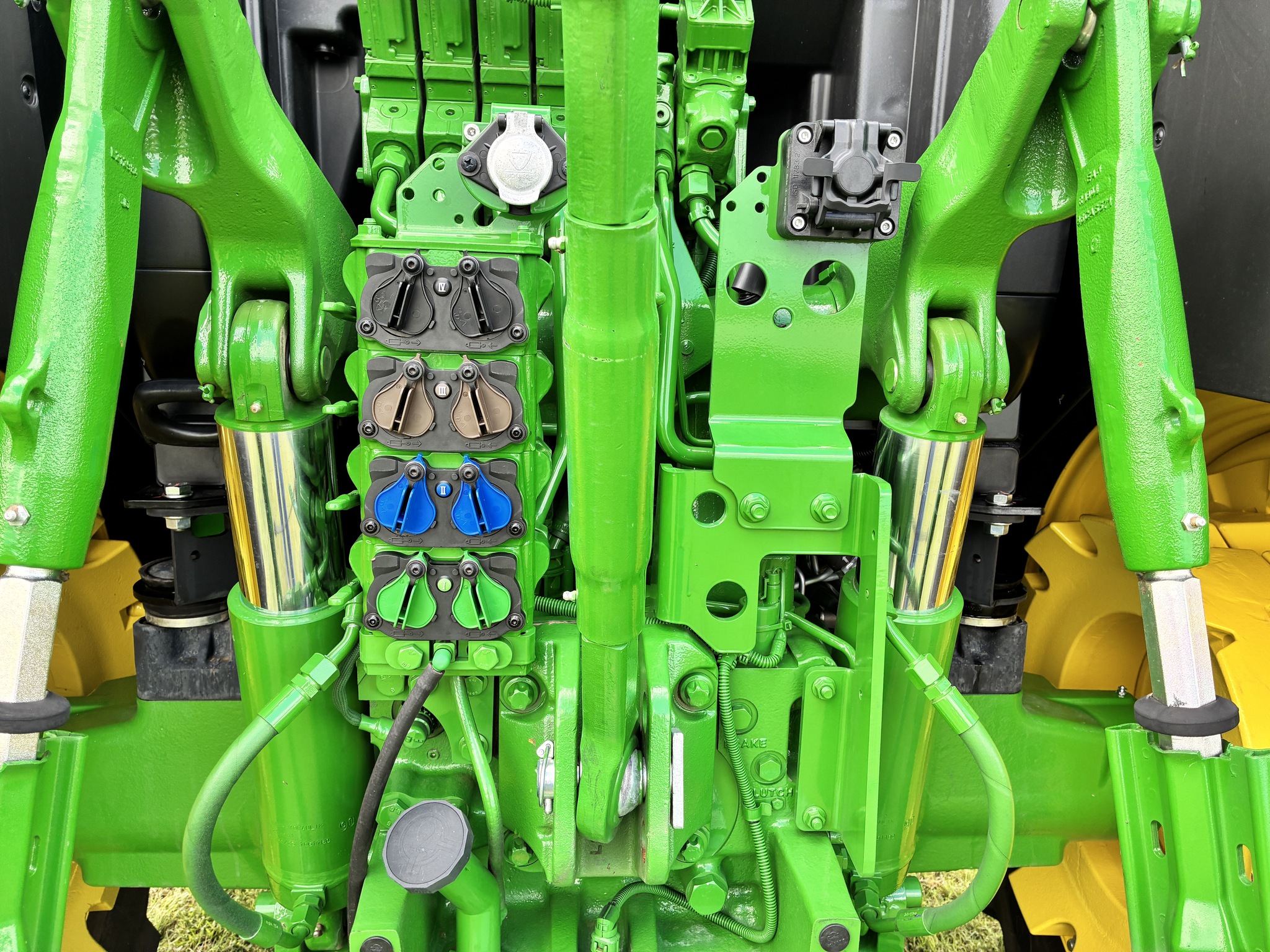2024 John Deere 6R 145 Image 6