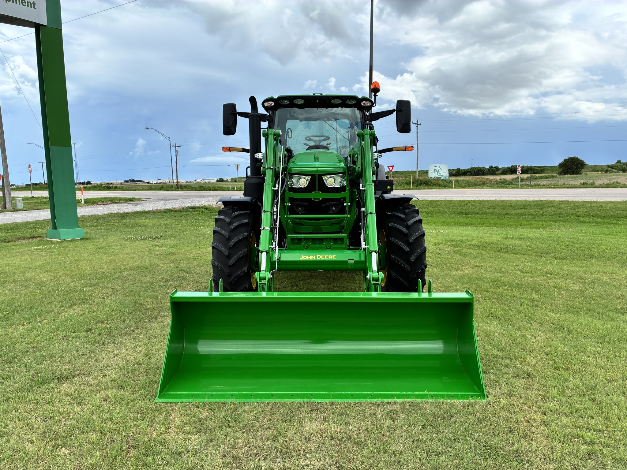 2024 John Deere 6R 145 Image 2