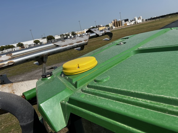 2023 John Deere 800R - Photo32