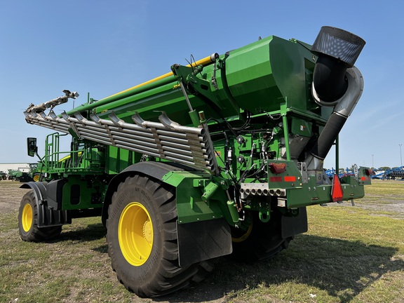 2023 John Deere 800R - Photo4