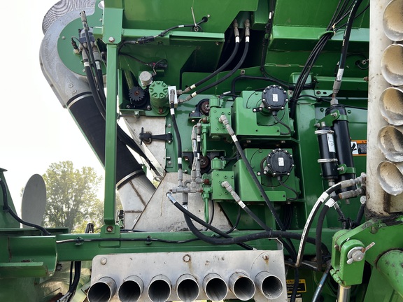 2023 John Deere 800R - Photo26