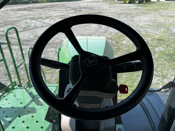 2023 John Deere 800R - Photo35