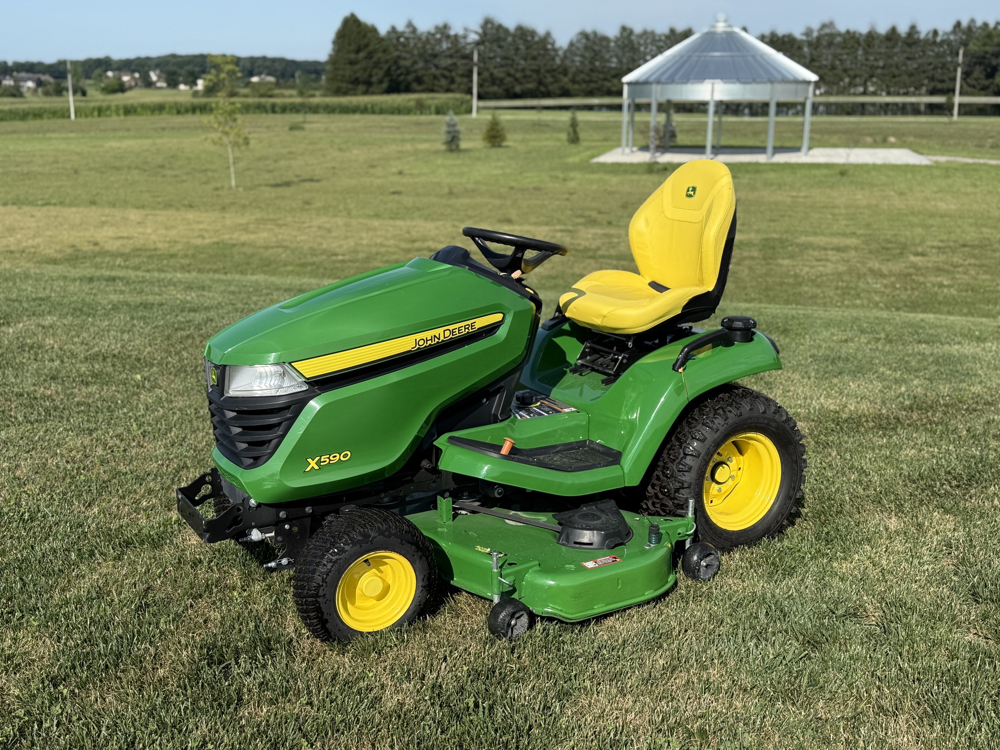 2023 John Deere X590 Image 1