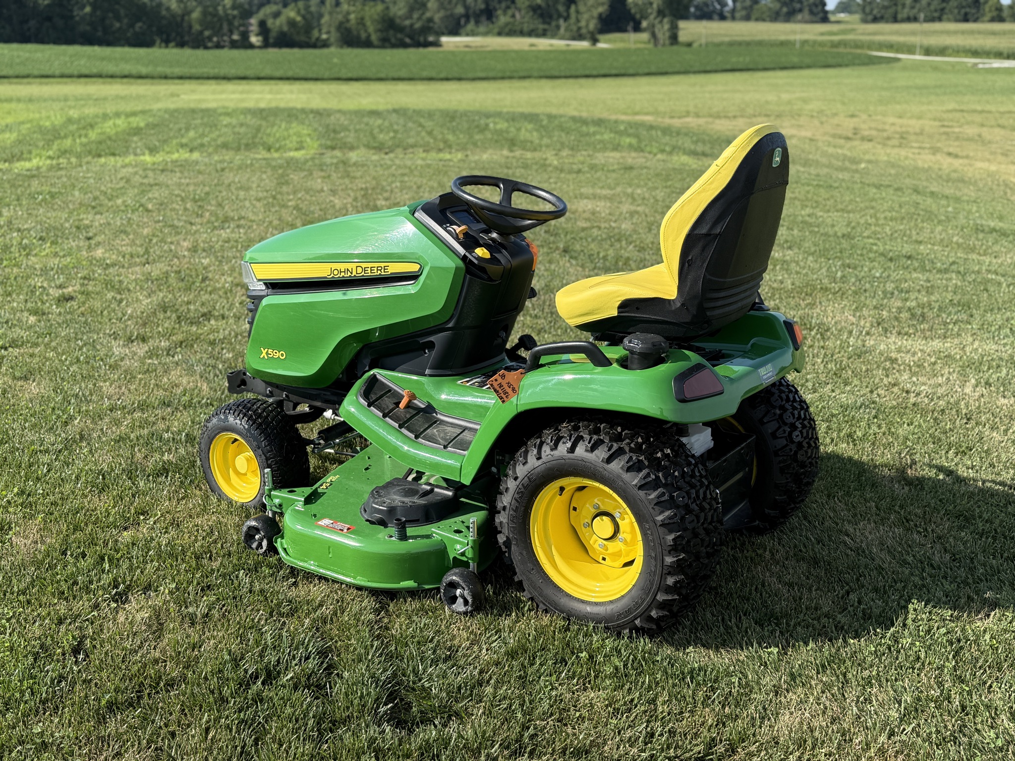 2023 John Deere X590 Image 6