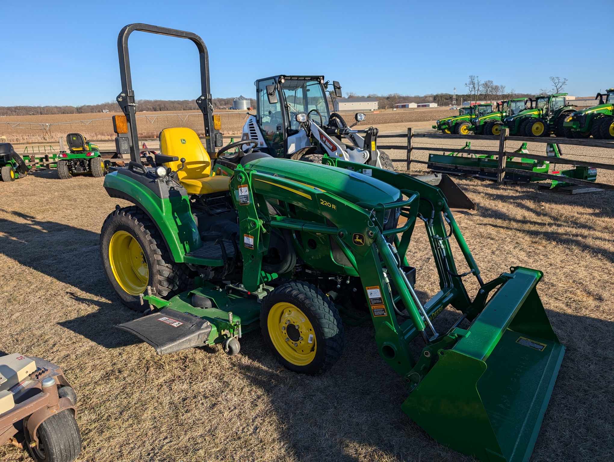  2023 John Deere 2032R at Heritage Tractor in Lacon, IL