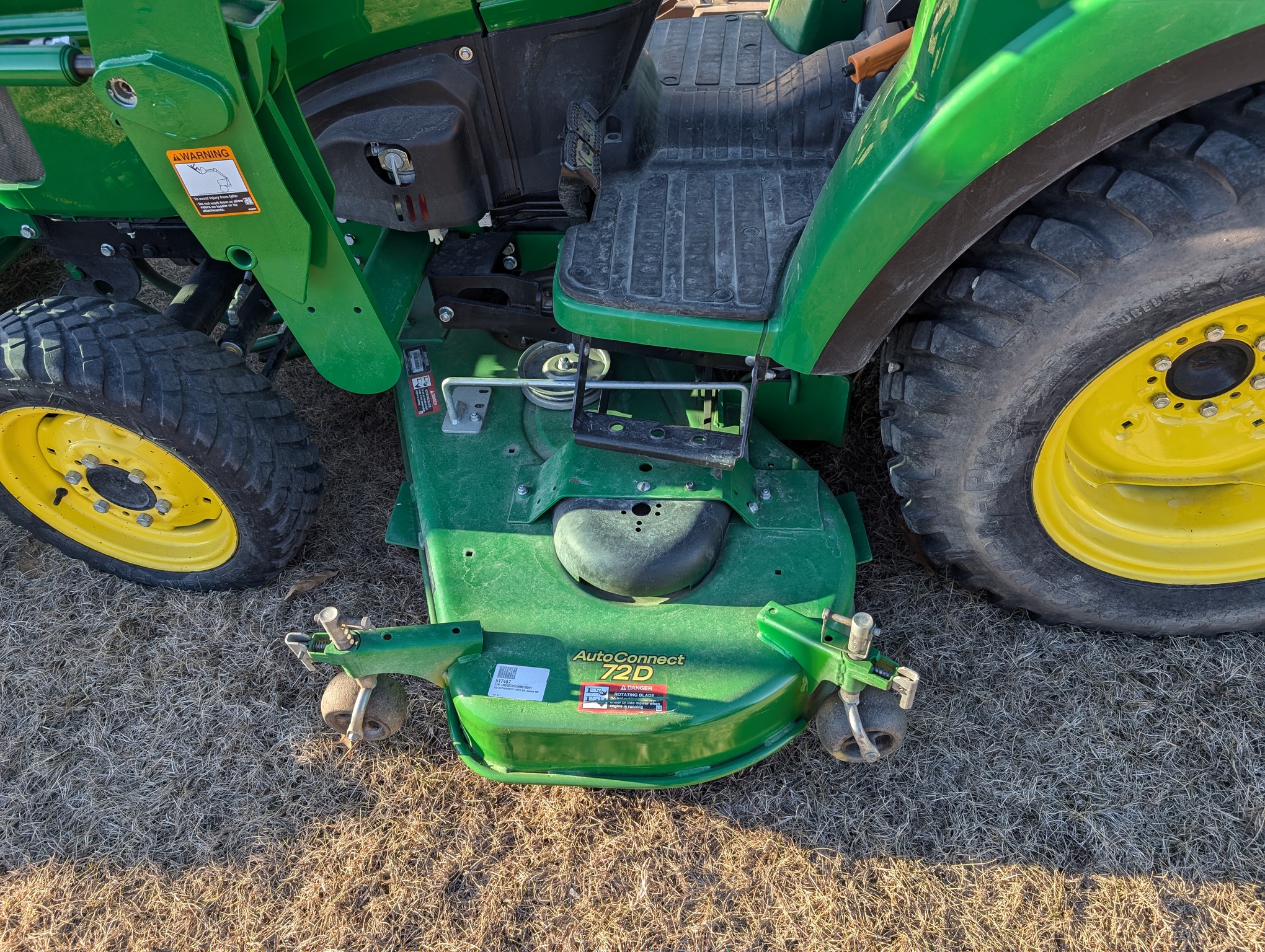  2023 John Deere 2032R at Heritage Tractor in Lacon, IL