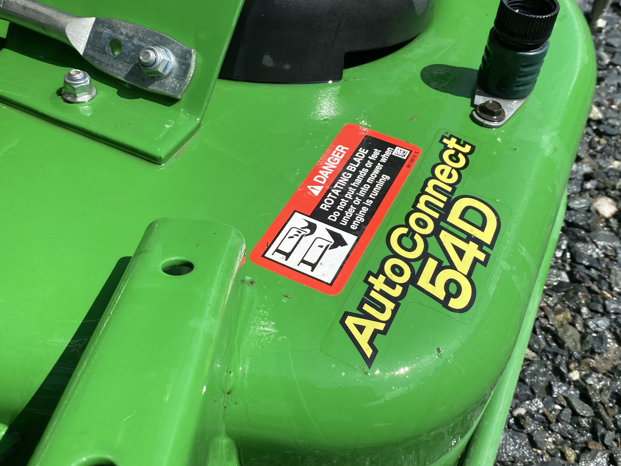 2022 John Deere 1023E Image 17