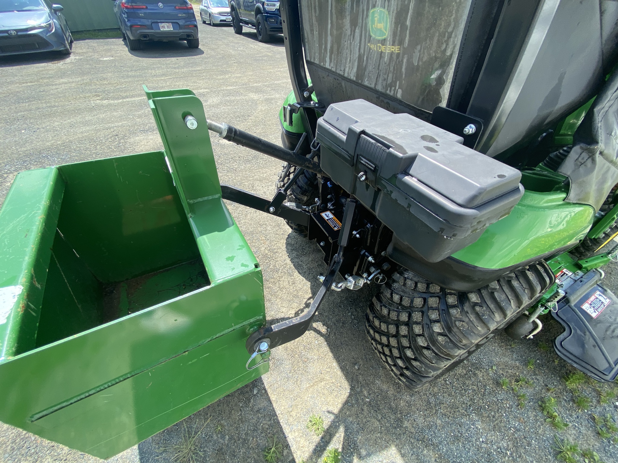 2022 John Deere 1023E Image 25