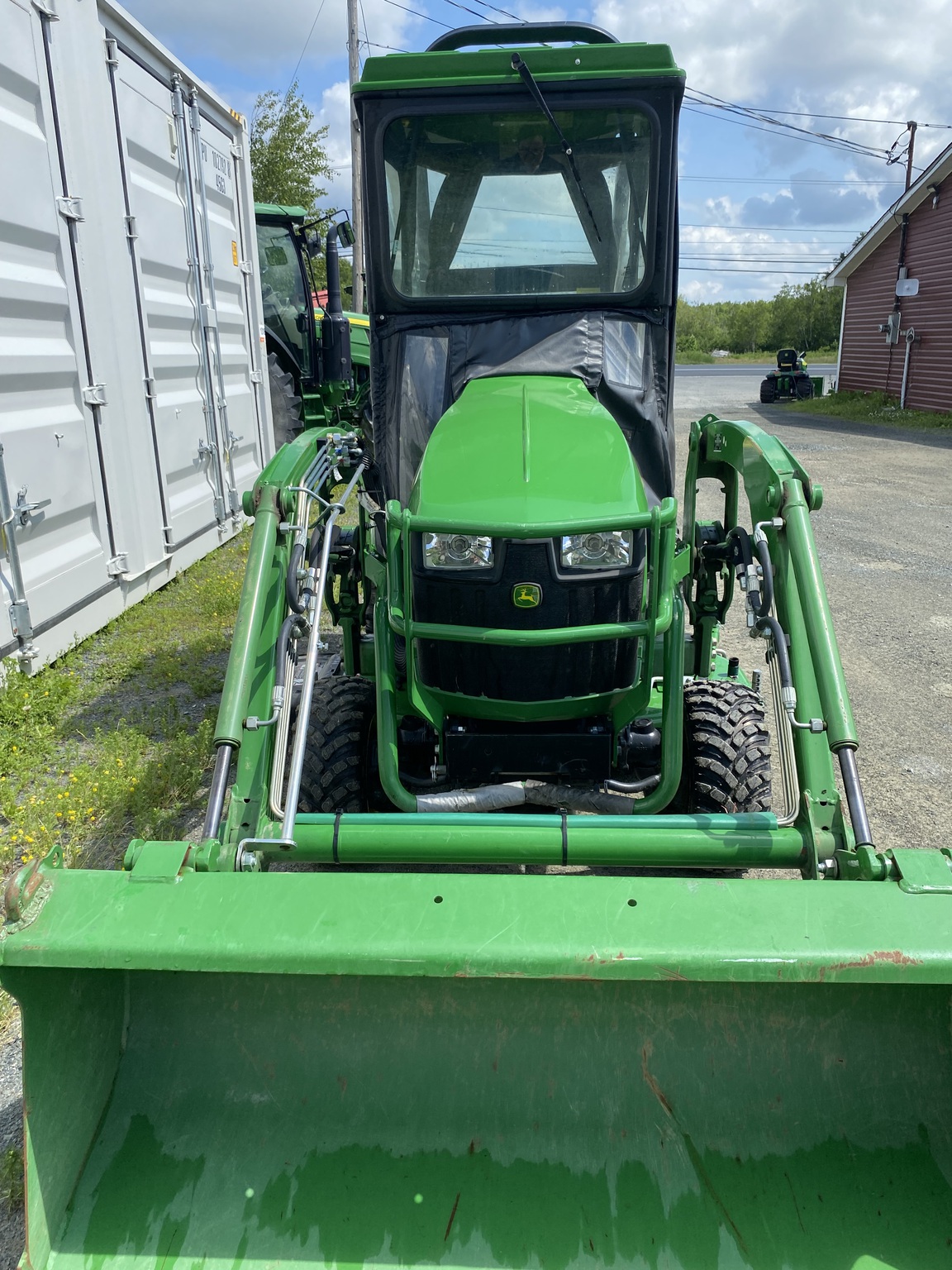 2022 John Deere 1023E Image 32
