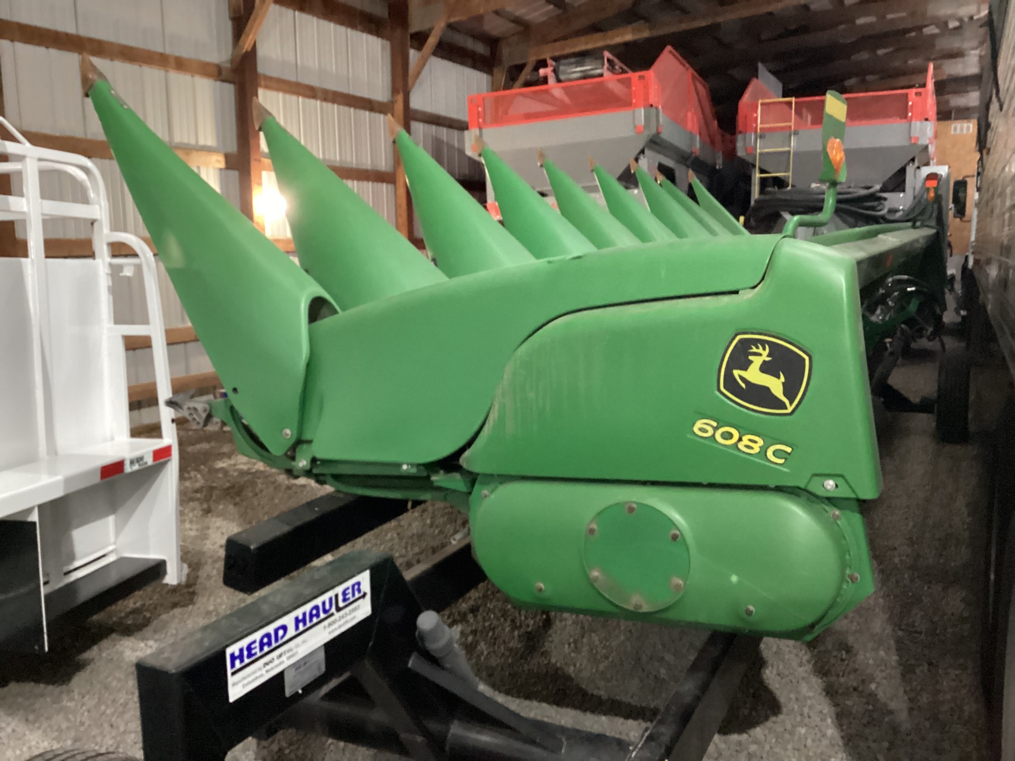 2011 John Deere 608C Image 24