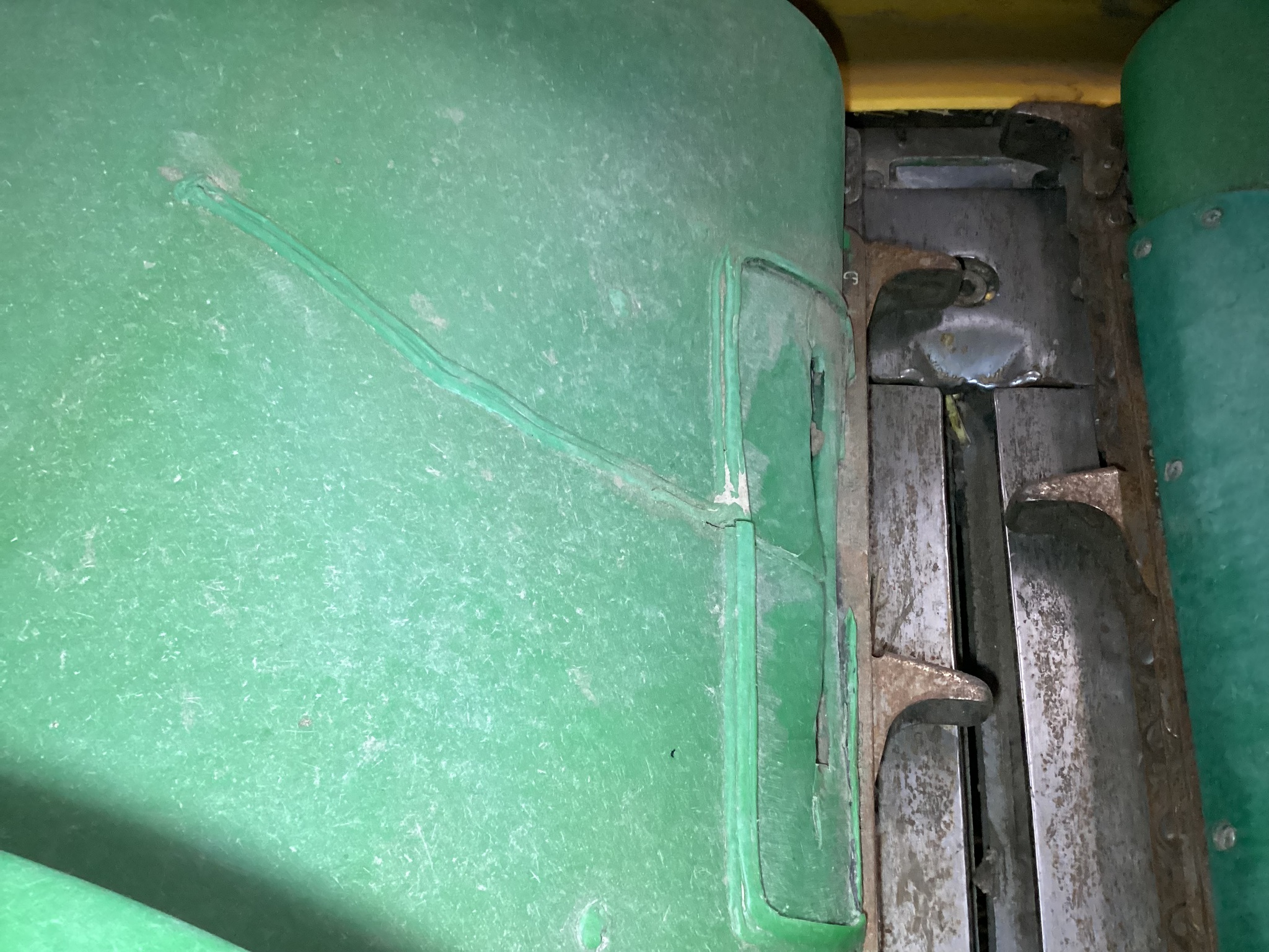 2011 John Deere 608C Image 5