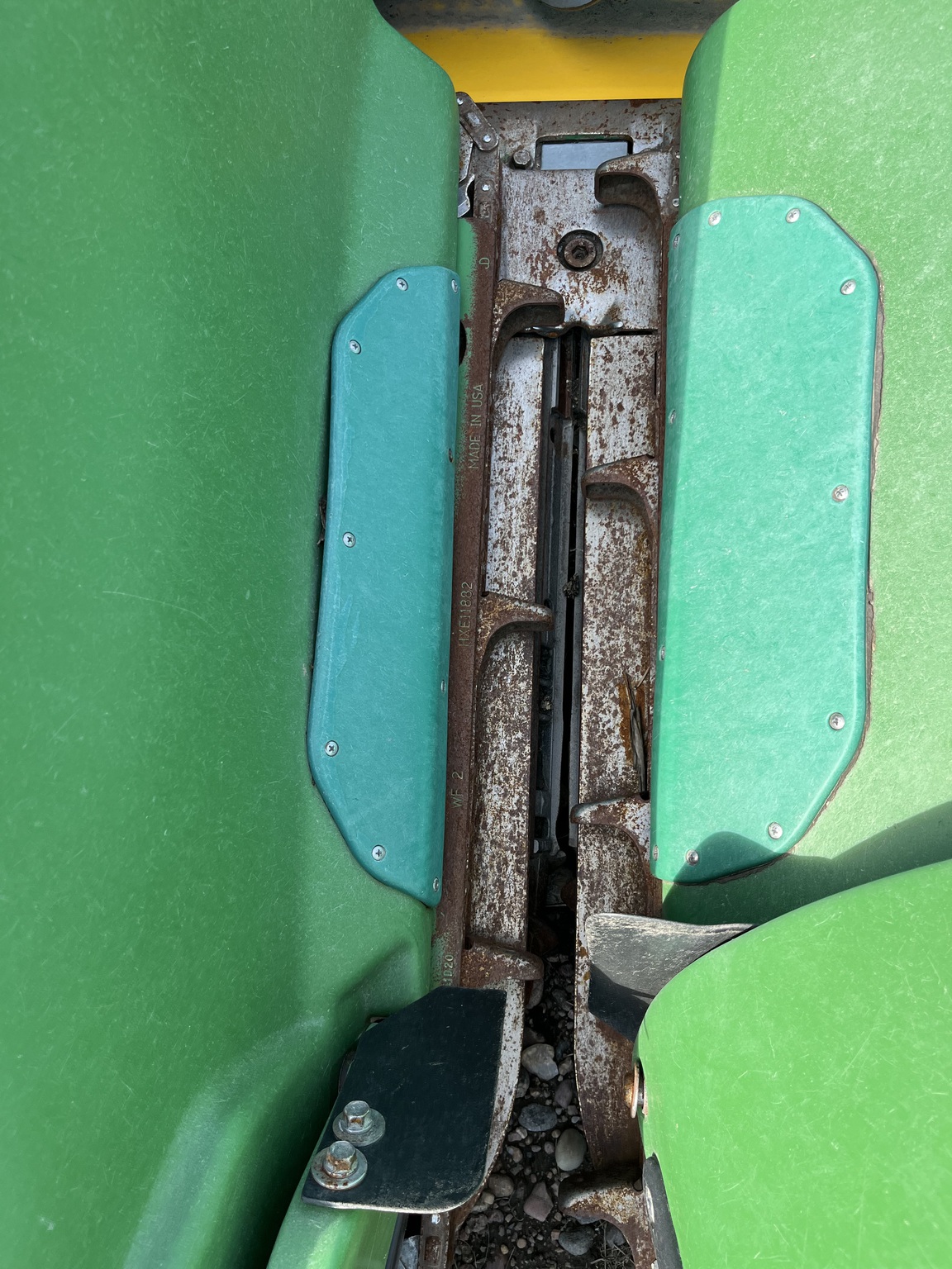 2011 John Deere 608C Image 6