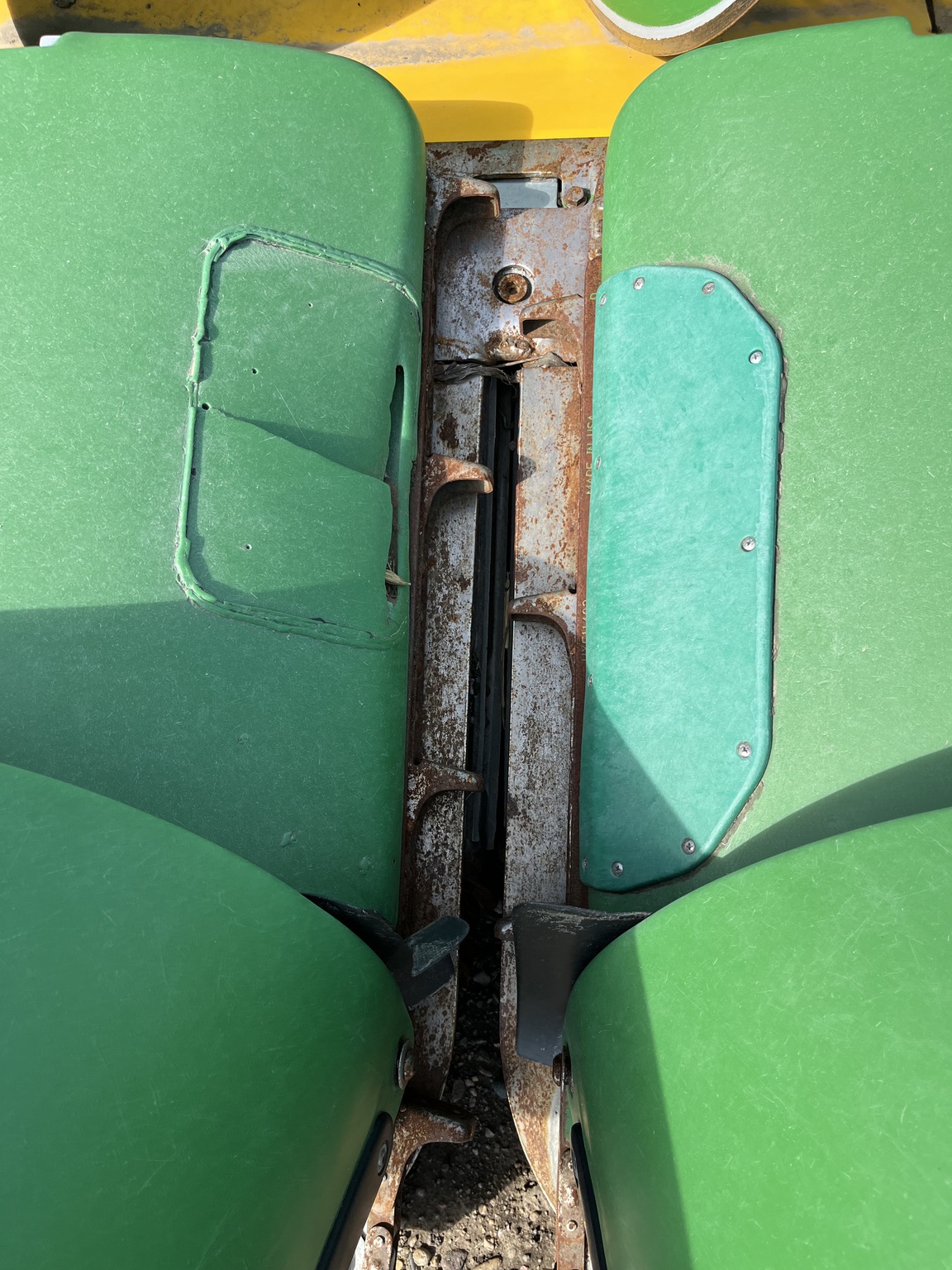 2011 John Deere 608C Image 8