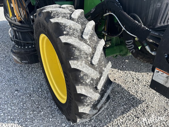 Photo of 2021 John Deere 6110M