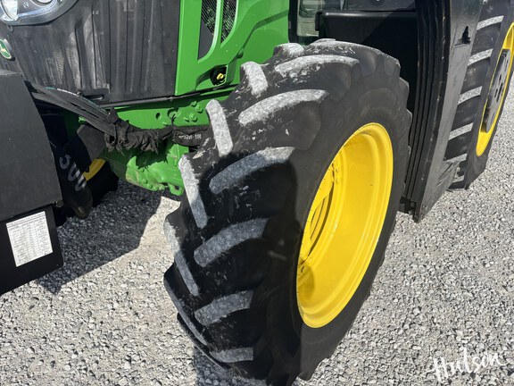 Photo of 2021 John Deere 6110M