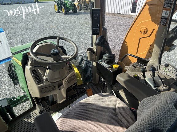 Photo of 2021 John Deere 6110M