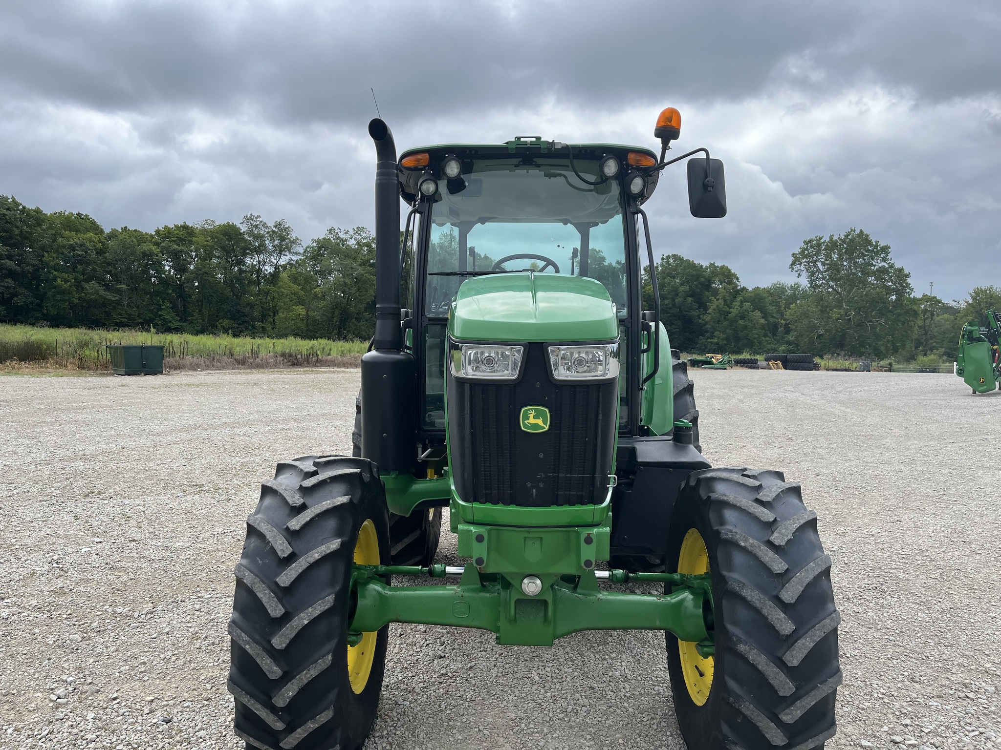 2022 John Deere 6120E Image 6