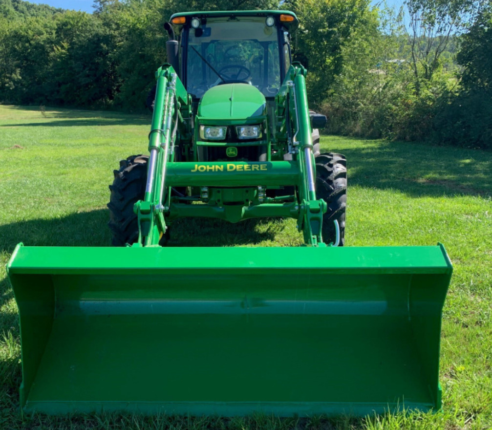 2025 John Deere 5100E Image 5