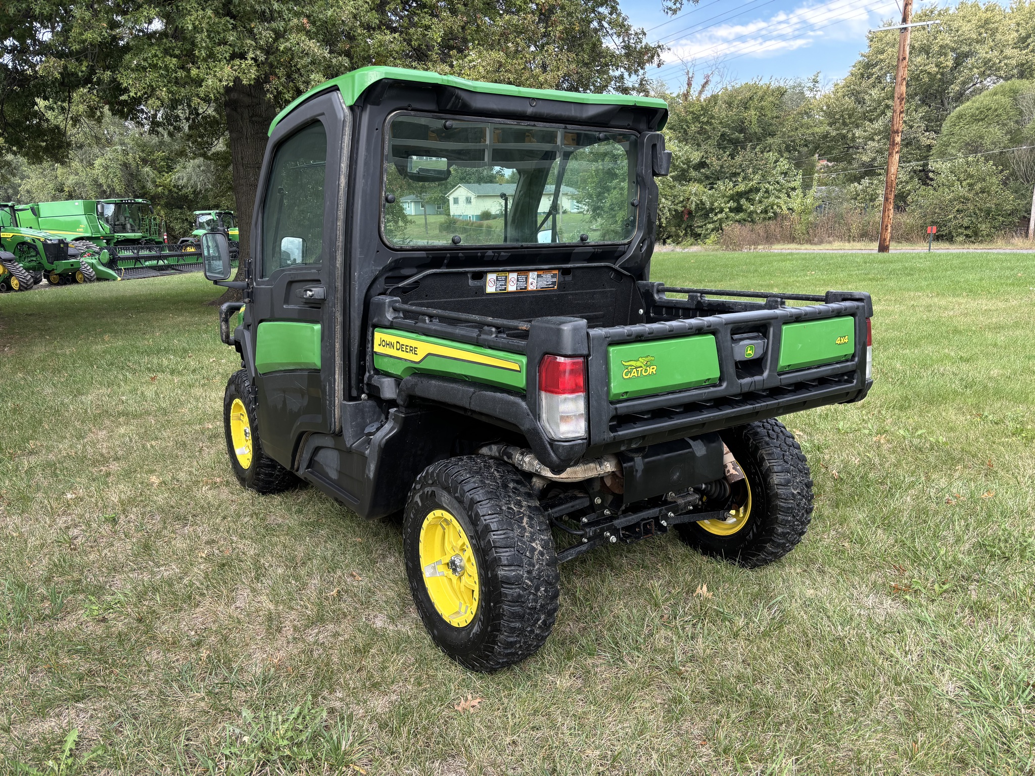  2022 John Deere XUV 835R at Heritage Tractor in Atchison, KS