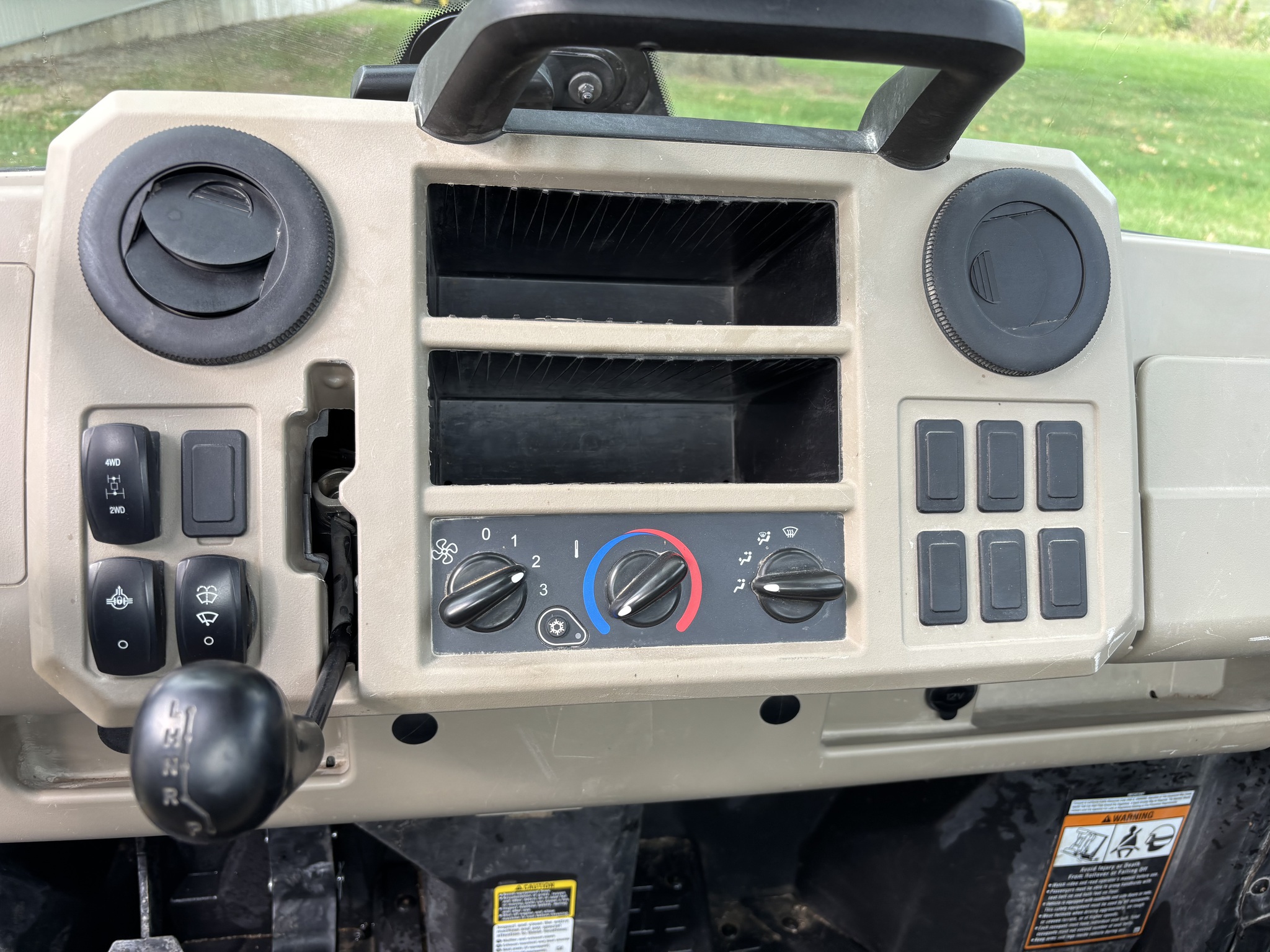  2022 John Deere XUV 835R at Heritage Tractor in Atchison, KS